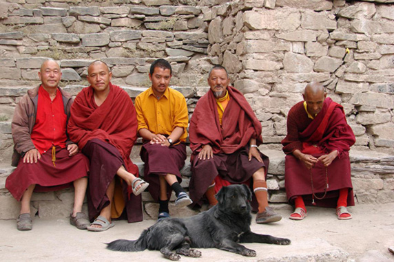 ladakh_monks